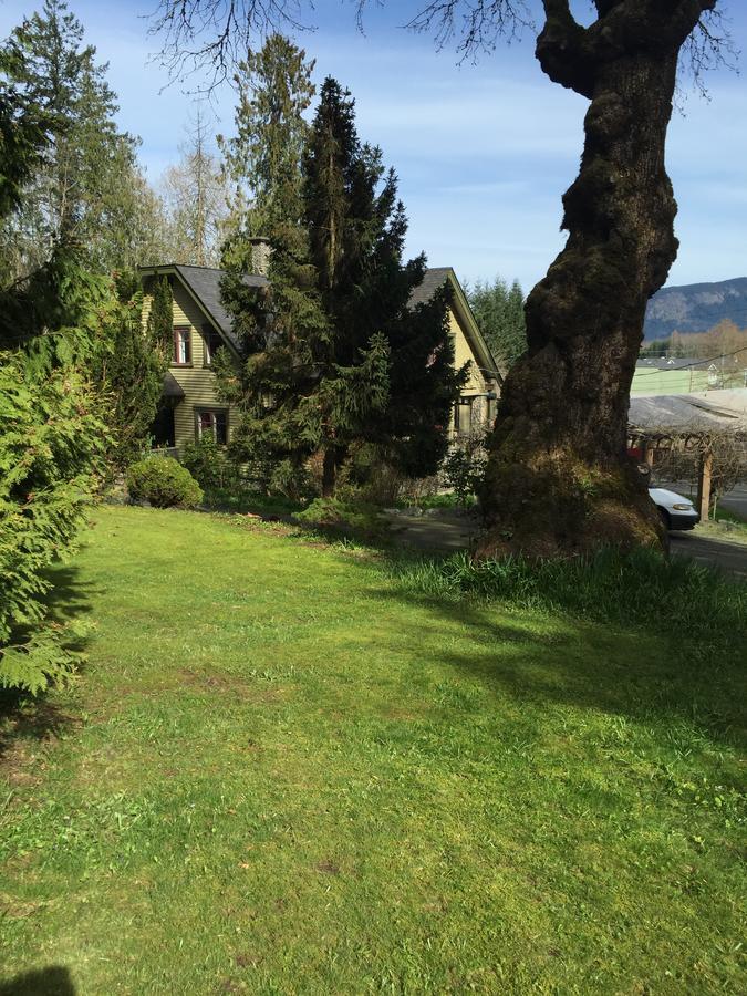 Mclay Heritage Guest House Duncan Exteriör bild