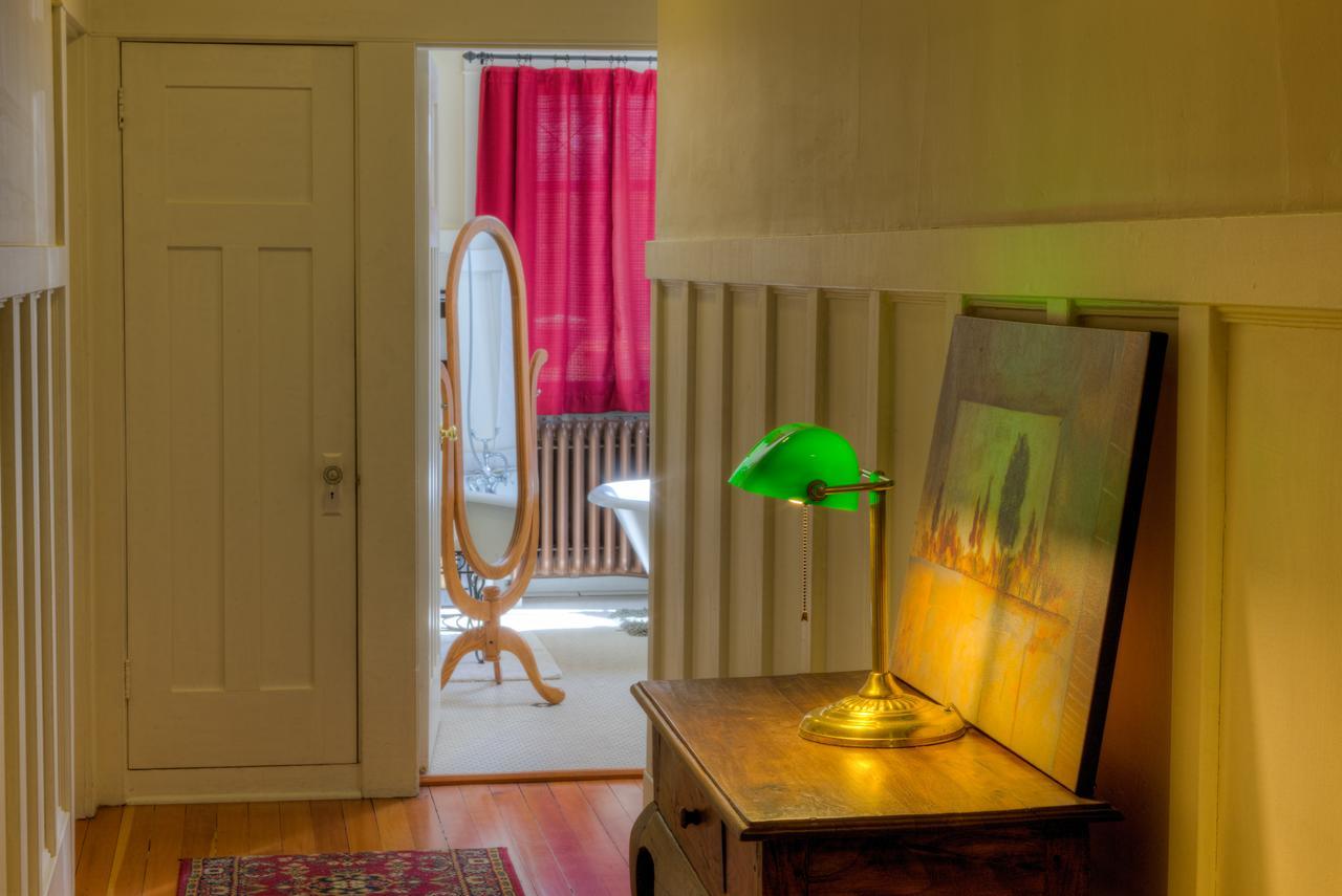 Mclay Heritage Guest House Duncan Exteriör bild